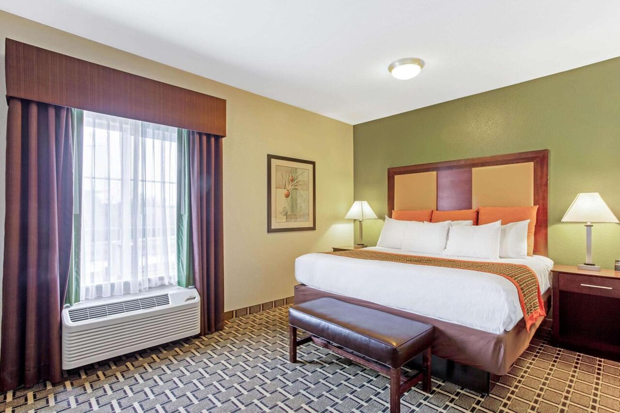 La Quinta By Wyndham Lancaster Hotel Smoketown  Room photo